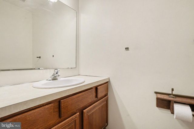 711 W SIDDONSBURG RD, Dillsburg, PA 17019