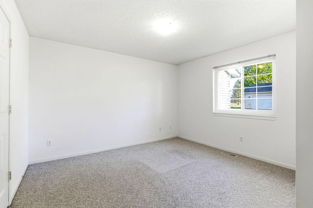 11021 57th Street NE, Albertville, MN 55301