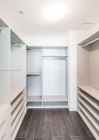 1100 Biscayne Blvd 5401, Miami, FL 33132