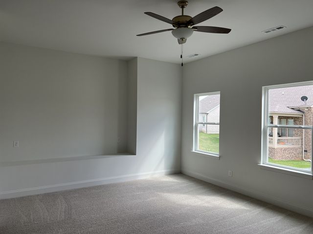 1305 Proprietors Pl, Murfreesboro, TN 37128