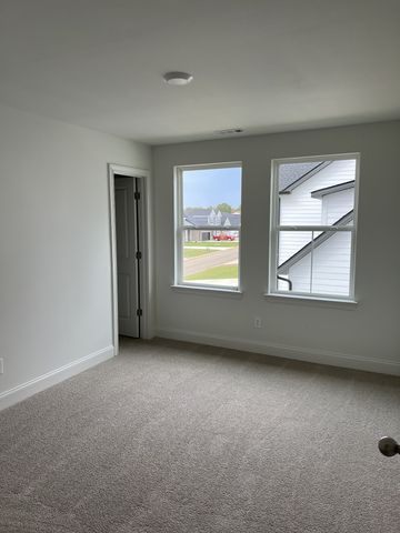 1305 Proprietors Pl, Murfreesboro, TN 37128