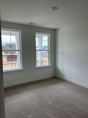 1305 Proprietors Pl, Murfreesboro, TN 37128