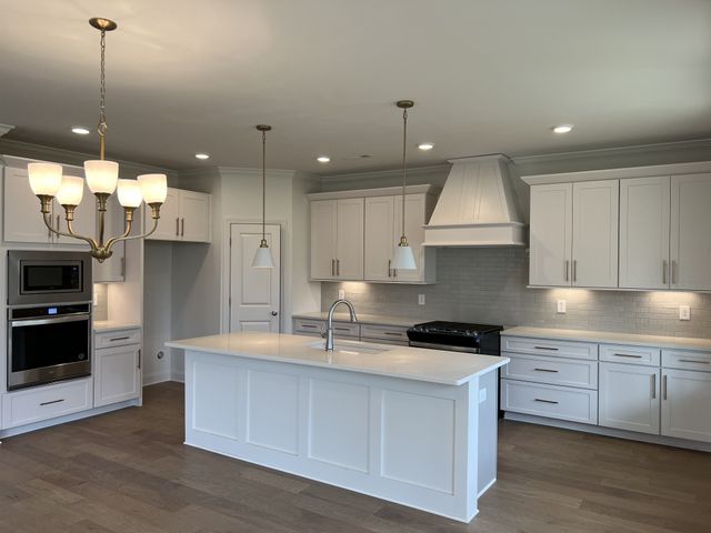 1305 Proprietors Pl, Murfreesboro, TN 37128