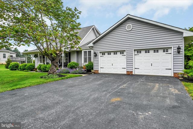 1138 FOX RUN TERRACE, Hanover, PA 17331