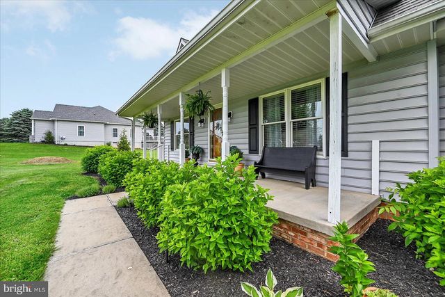 1138 FOX RUN TERRACE, Hanover, PA 17331