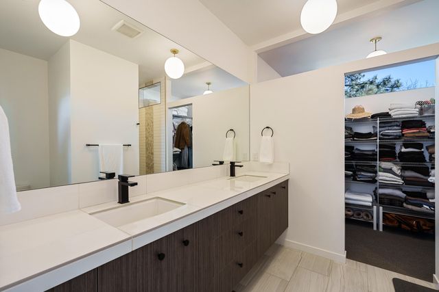 20640 Cougar Peak Drive, Bend, OR 97702