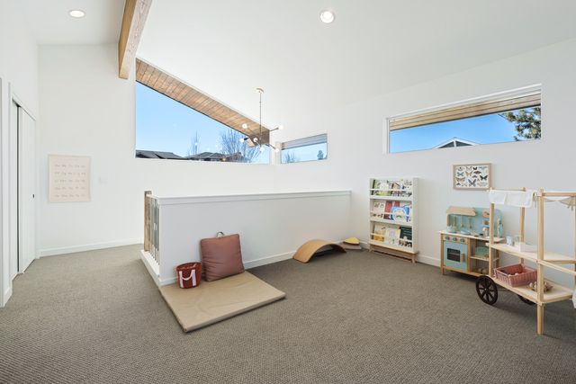 20640 Cougar Peak Drive, Bend, OR 97702