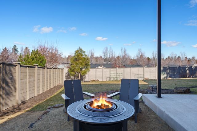 20640 Cougar Peak Drive, Bend, OR 97702