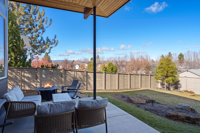 20640 Cougar Peak Drive, Bend, OR 97702