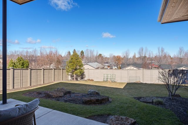 20640 Cougar Peak Drive, Bend, OR 97702