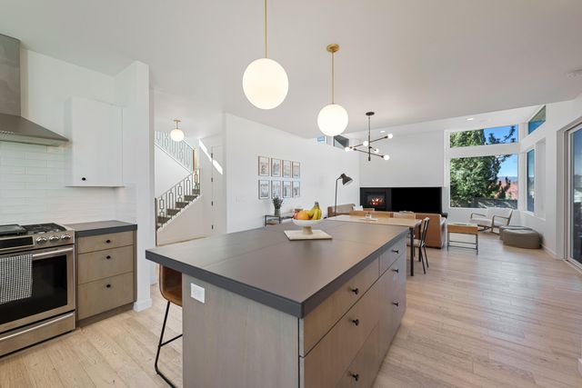 20640 Cougar Peak Drive, Bend, OR 97702