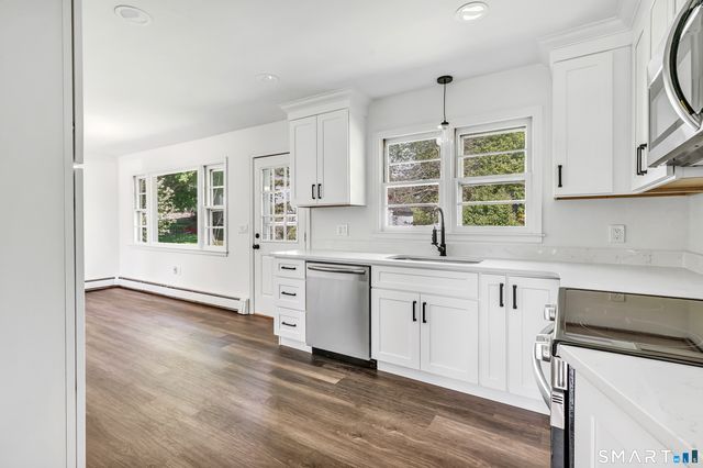 3 Laurel Avenue, Derby, CT 06418