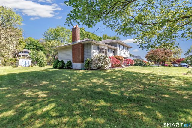 3 Laurel Avenue, Derby, CT 06418
