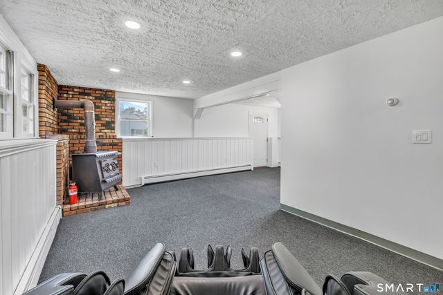3 Laurel Avenue, Derby, CT 06418