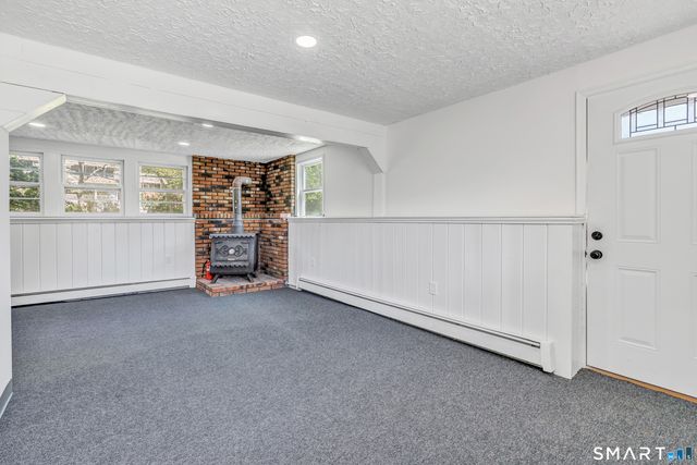 3 Laurel Avenue, Derby, CT 06418