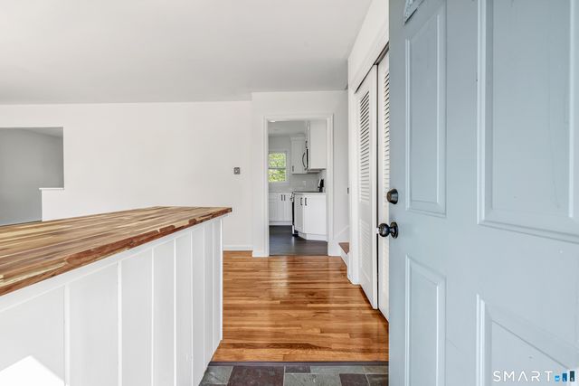3 Laurel Avenue, Derby, CT 06418