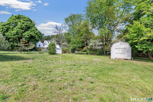 3 Laurel Avenue, Derby, CT 06418