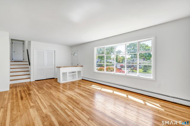 3 Laurel Avenue, Derby, CT 06418