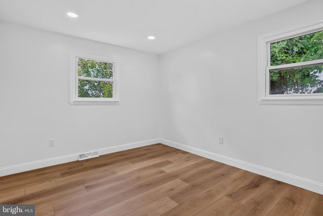 317 N GRAND AVE, National Park, NJ 08063