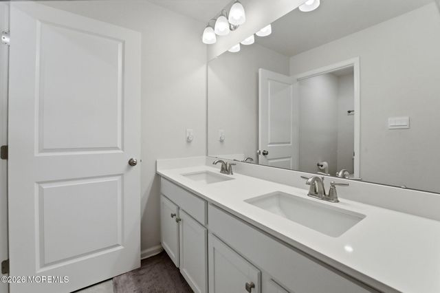 14 Barnegat Lane, Jackson, NJ 08527
