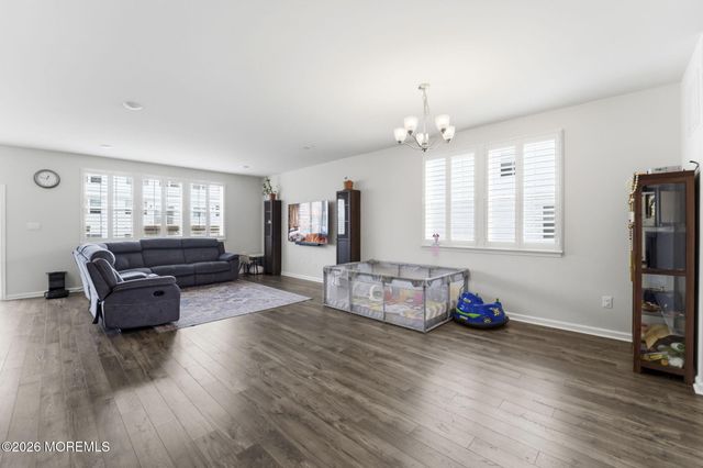 14 Barnegat Lane, Jackson, NJ 08527