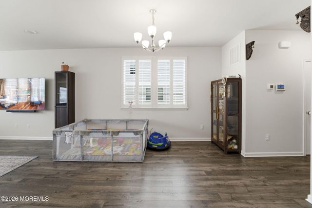 14 Barnegat Lane, Jackson, NJ 08527