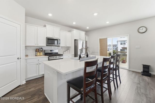 14 Barnegat Lane, Jackson, NJ 08527