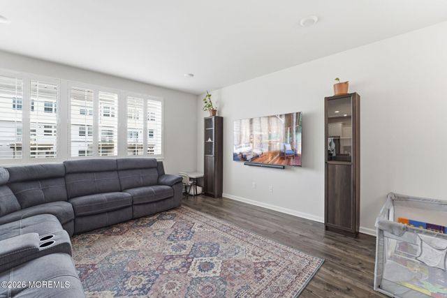 14 Barnegat Lane, Jackson, NJ 08527