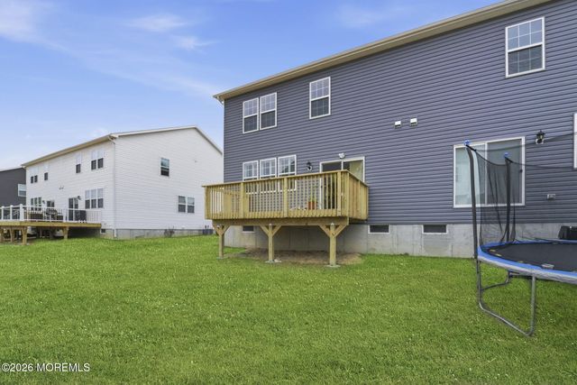 14 Barnegat Lane, Jackson, NJ 08527
