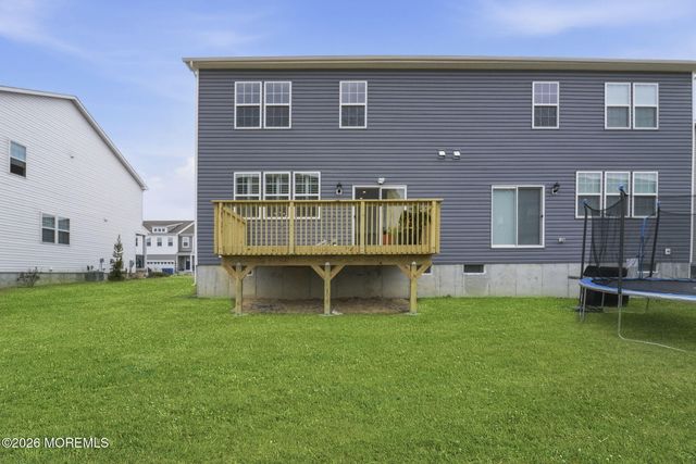 14 Barnegat Lane, Jackson, NJ 08527