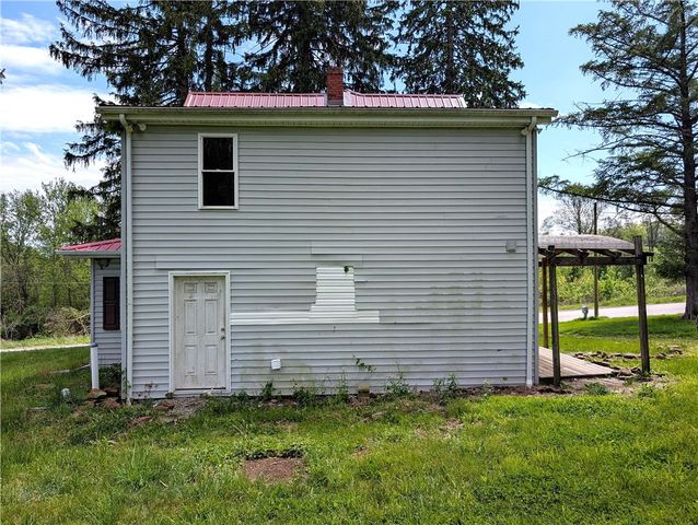 344 New Salem Rd, Menallen Twp, PA 15401