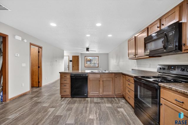 2800 E Madison St Street 1-4, Sioux Falls, SD 57103