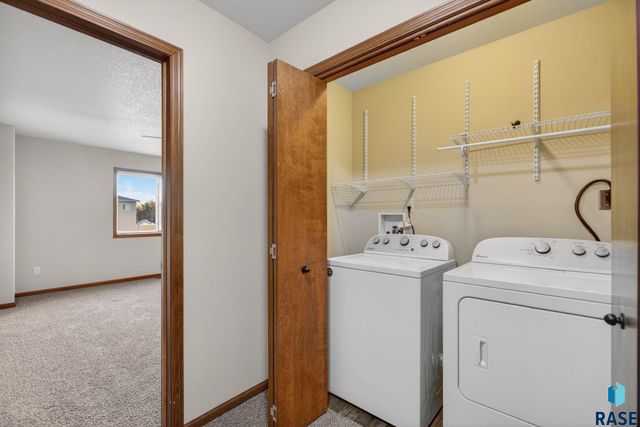 2800 E Madison St Street 1-4, Sioux Falls, SD 57103