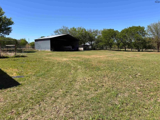 501 W THIRD STREET, Burkburnett, TX 76354