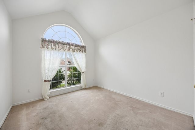 2232 Wembley Wood Lane, Bedford, TX 76022