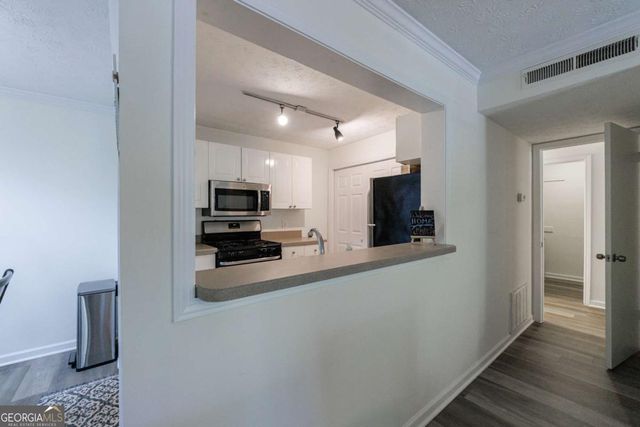 215 Summit North Drive NE, Atlanta, GA 30324