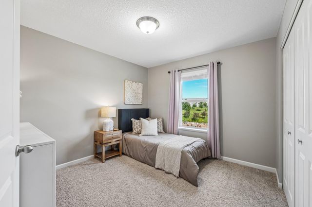 4647 Copper Ridge Drive, Woodbury, MN 55129