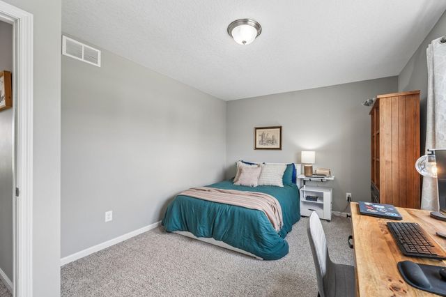 4647 Copper Ridge Drive, Woodbury, MN 55129