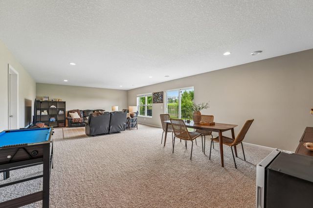 4647 Copper Ridge Drive, Woodbury, MN 55129