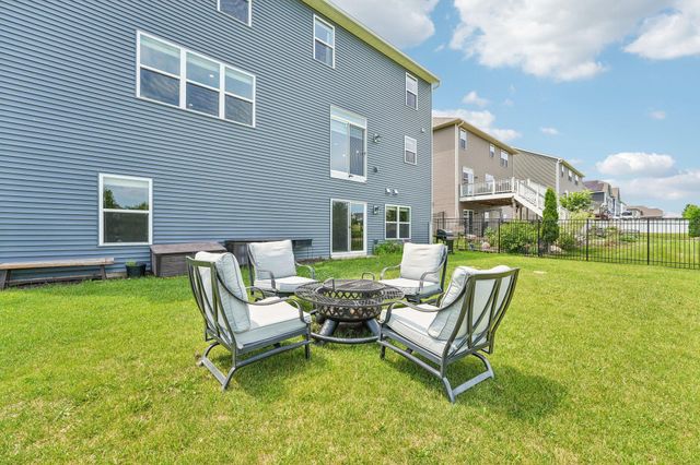 4647 Copper Ridge Drive, Woodbury, MN 55129