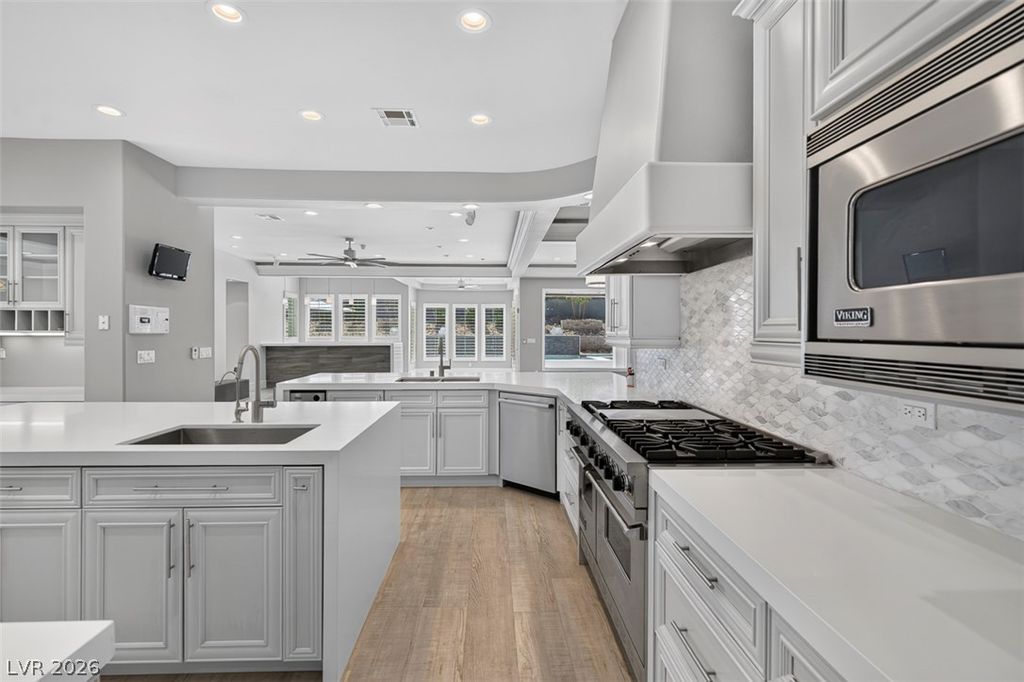 2279 Candlestick Avenue, Henderson, NV 89052 — photo 2