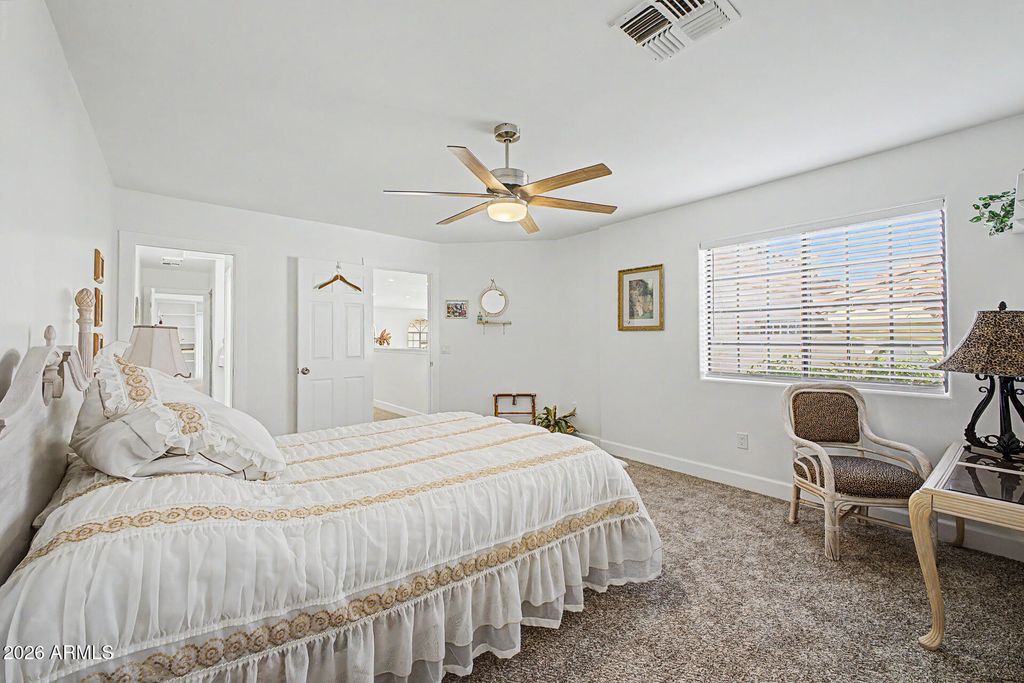 Image 28 of property listing at 1700 E LAKESIDE Drive 63, Gilbert, AZ 85234