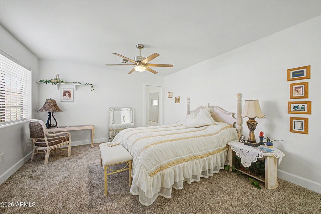 Image 29 of property listing at 1700 E LAKESIDE Drive 63, Gilbert, AZ 85234
