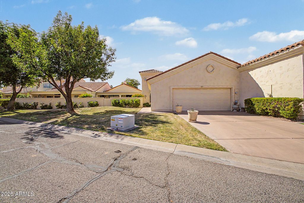 Image 3 of property listing at 1700 E LAKESIDE Drive 63, Gilbert, AZ 85234