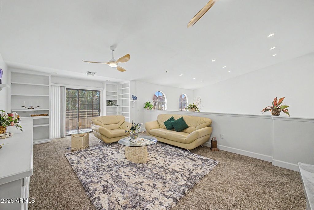 Image 35 of property listing at 1700 E LAKESIDE Drive 63, Gilbert, AZ 85234