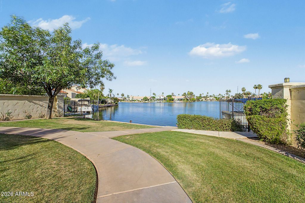 Image 49 of property listing at 1700 E LAKESIDE Drive 63, Gilbert, AZ 85234