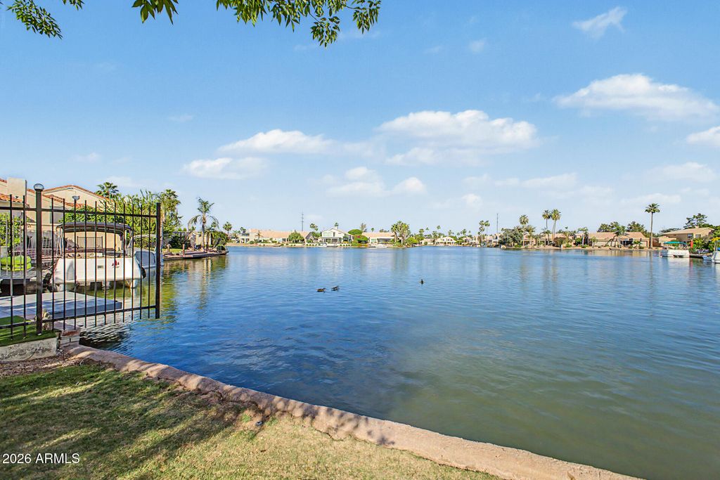 Image 51 of property listing at 1700 E LAKESIDE Drive 63, Gilbert, AZ 85234