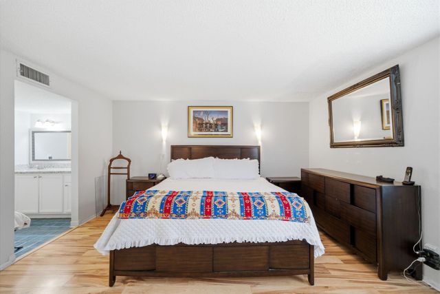 11517 Village Place Drive 152, Houston, TX 77077