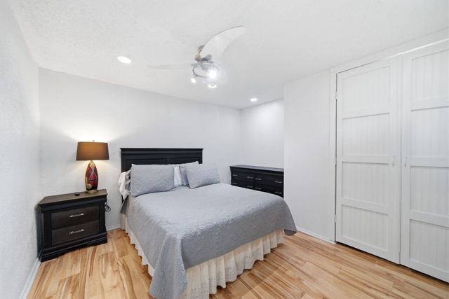 11517 Village Place Drive 152, Houston, TX 77077