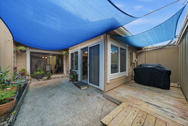 11517 Village Place Drive 152, Houston, TX 77077